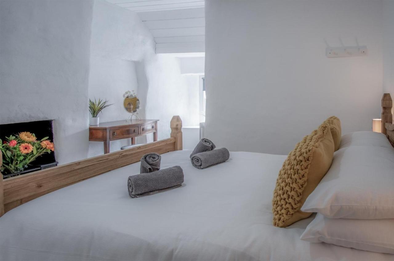 Brook Cottage - 2 Bedroom Cottage - Dale ภายนอก รูปภาพ
